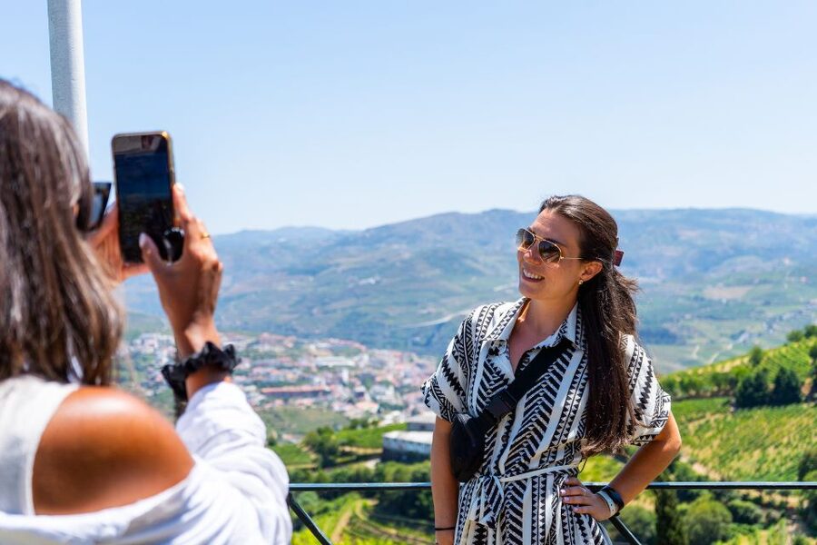 Porto: Douro Valley Tour with Lunch, Boat Cruise & Tastings - Key Highlights at a Glance