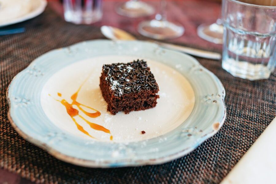 Porto: Douro Valley with Winery Lunch, Tastings & Cruise - Family-owned Douro estate: the lunch that sets the tone