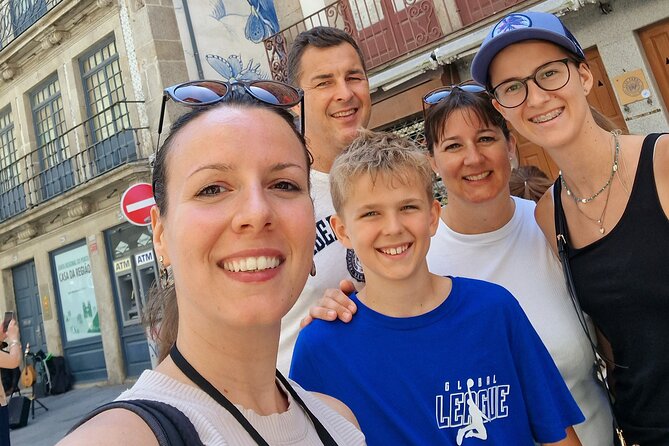 PORTO: Essencial Walking Tour 3 hours - Guide Elena and the small-group feel (up to 20)