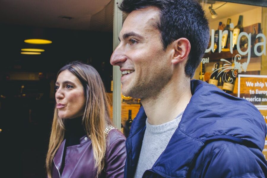Porto: Evening Local Food Crawl with Drink Pairings - How social it feels: small group, conversation, and low stress