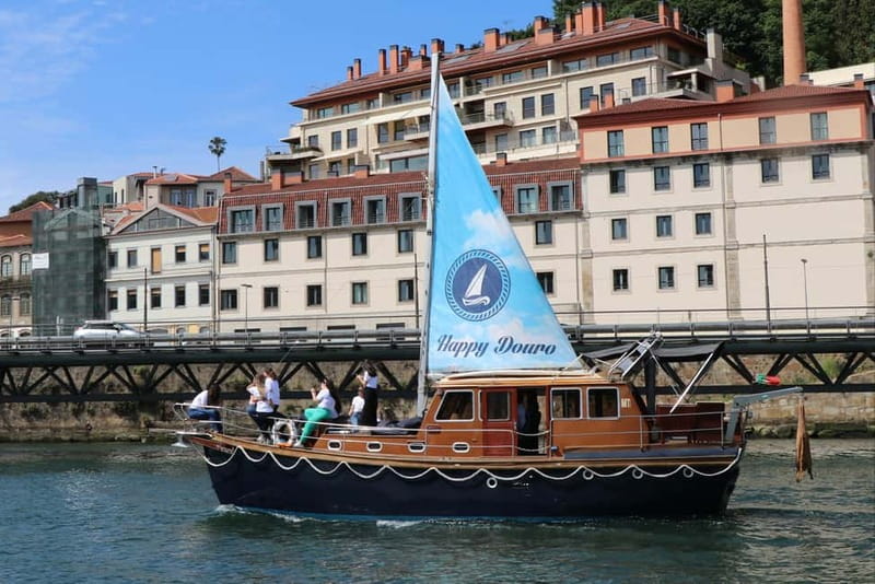 Porto: Exclusive Douro Cruise on a Classic Boat - The hammock and photo game: how to use your time