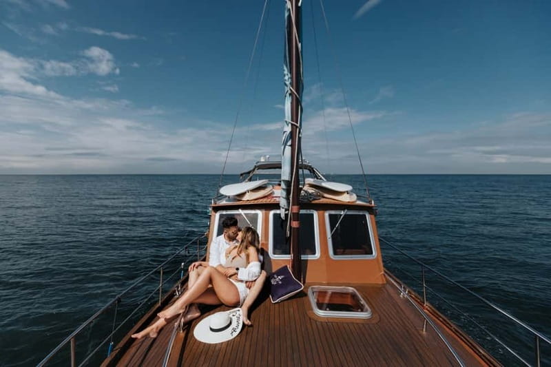 Porto: Exclusive Douro Cruise on a Classic Boat - Price and value: $412 per group up to 10