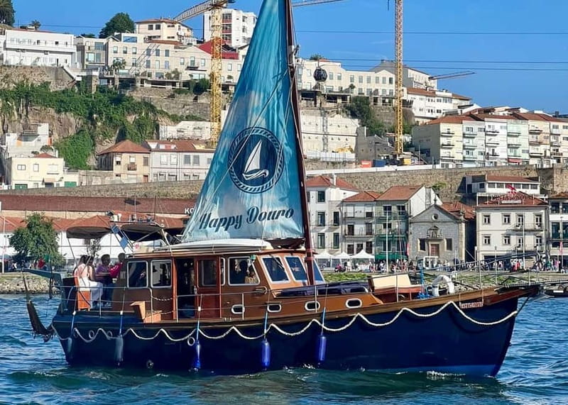 Porto: Exclusive Douro Cruise on a Classic Boat - Who should book this cruise, and who might skip it