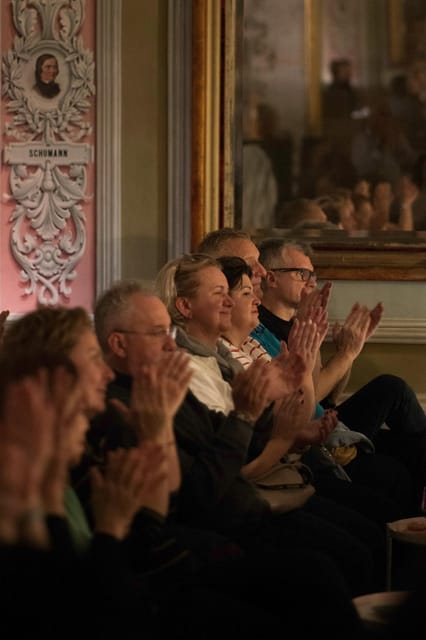 Porto: Fado Concert in Porto's Most Beautiful House - Menina Colina vs Palacete: pick the setting that fits your evening