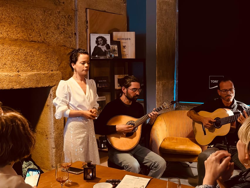 Porto: Fado Live Music, Wine & Cultural Introduction - Clube Real do Fado is built for listening, not performing