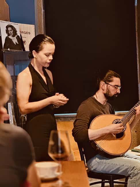 Porto: Fado Live Music, Wine & Cultural Introduction - How to plan your night around the concert