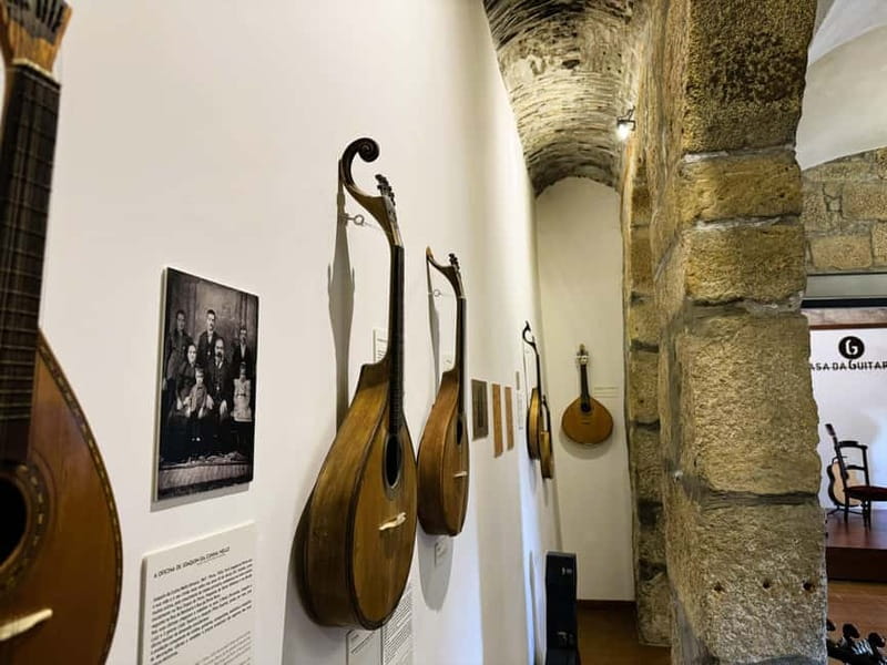 Porto: Fado & Port Wine in Traditional Portuguese Music Shop - The singers and music that people rave about