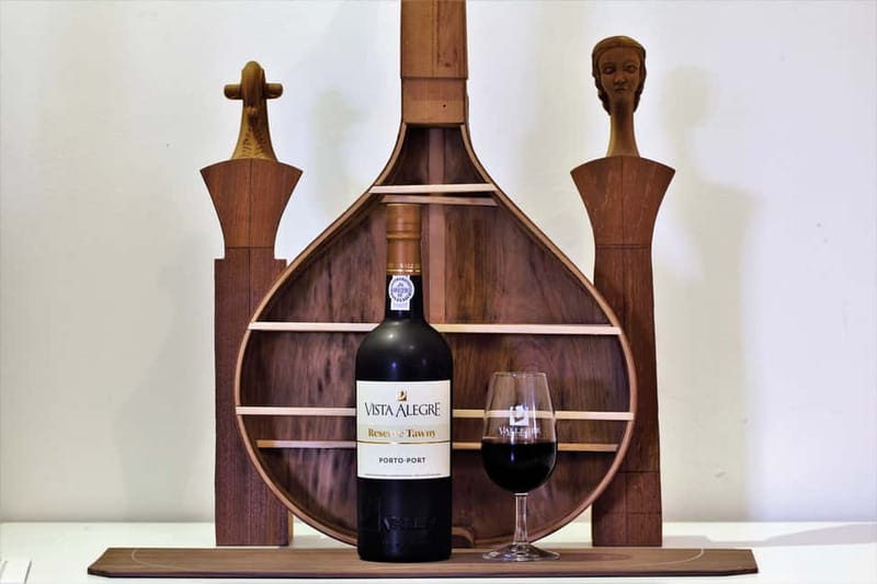 Porto: Fado & Port Wine in Traditional Portuguese Music Shop - Port wine break, plus what you should know about it