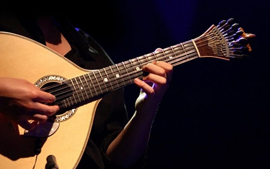 Porto: Fado Show with Dinner in a Traditional Fado House - Dinner at a Traditional Fado House: The Real Test of Value