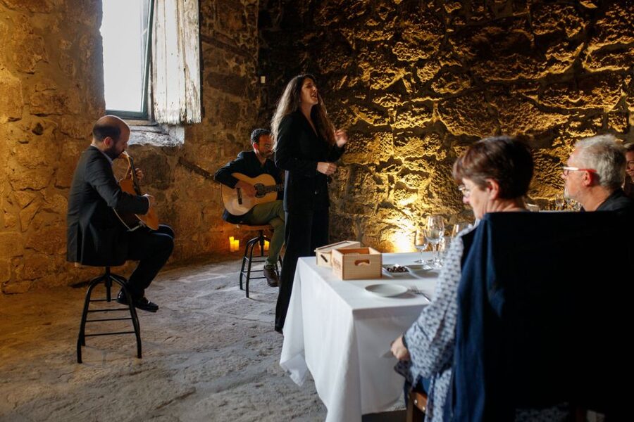 Porto: Fonseca Cellar Tour & Fado Show with Optional Dinner - Fonseca at 6pm, where Port tasting turns into a live music moment