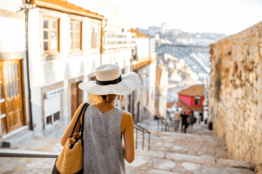 Porto: Food and Wine Tour - Douro Wine, Cheese, and Cured Meats in a Neighborhood Restaurant