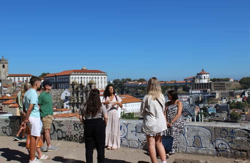 Porto: Food Tour with Tastings - Tapas Stops 1 and 2: Wine, Snacks, and the Streets Between
