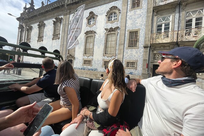 Porto from a new perspective: Historical sites & Douro views - Lions Square (Praça de Gomes Teixeira) and the Bronze Lions photo moments