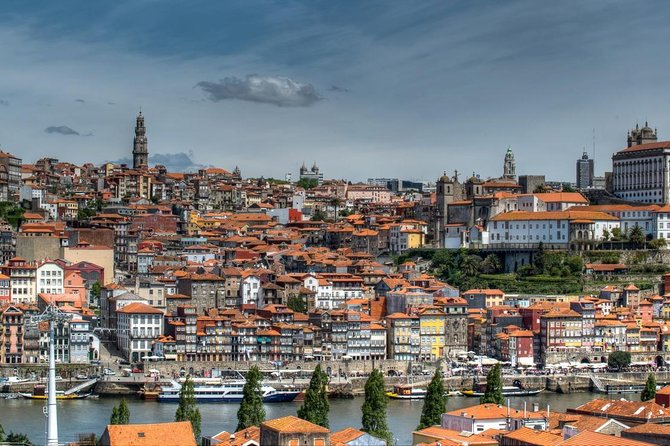 Porto Full Day Private Tour with Tuk Tuk and Lunch - Sé Catedral stop: quick context now, full visit later