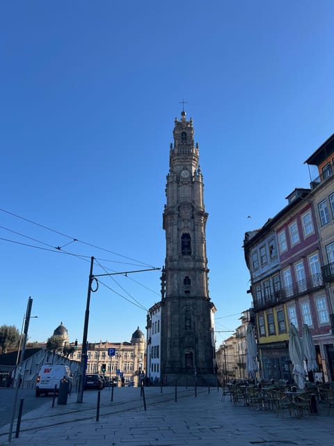 Porto: Guided City Highlights Walking Tour - Porto City Hall to Lello Bookshop: The Best First Minutes