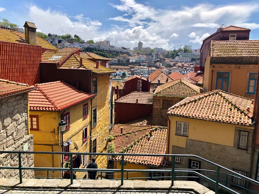 Porto: Guided City Walking Tour & Port Wine Cellar - Your 4 Port tastings: how to taste like you are paying attention