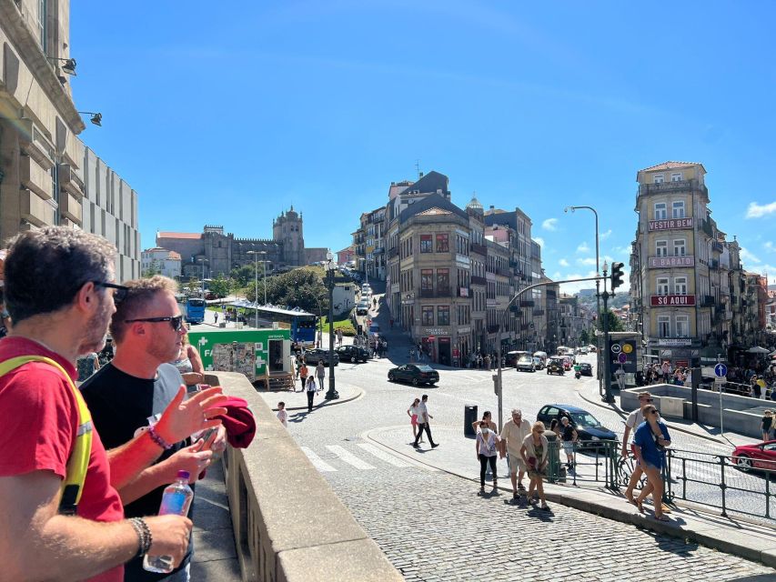 Porto: Guided Walking Tour - Key highlights worth showing up for