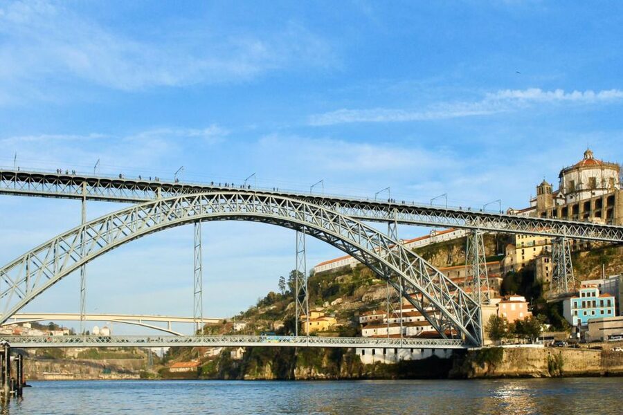 Porto: Guided Walking Tour and Lello Bookshop - Why this Porto walk works: monuments plus Lello, in one loop