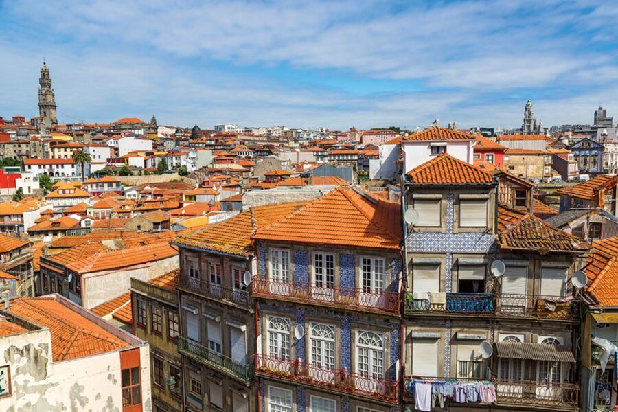 Porto Half-Day Tour and Wine Tasting - Clérigos Church: See the Famous Exterior, Decide on Paid Entry