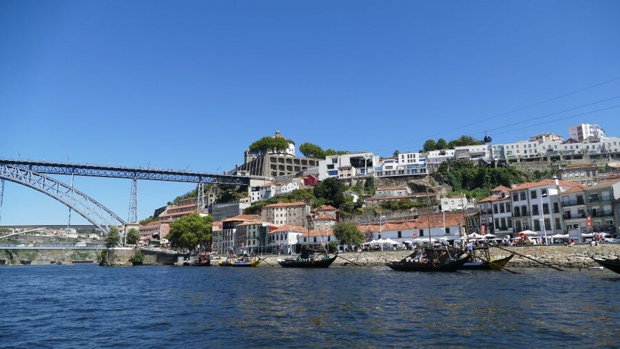 Porto Half-Day Tour and Wine Tasting - Guide Quality: The Real Secret to This Half-Day Tour