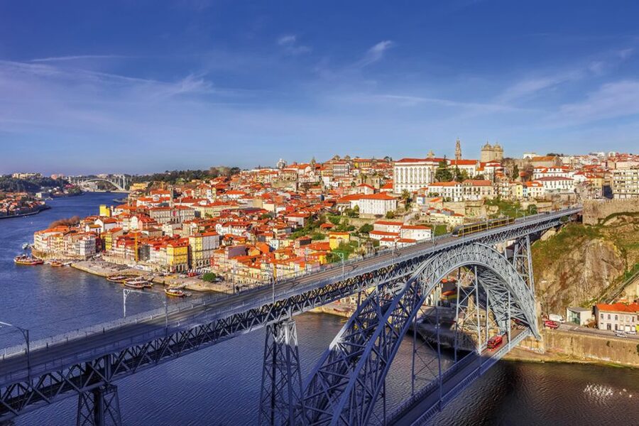 Porto Half-Day Tour and Wine Tasting - São Bento Station Tiles: Quick Cultural Hit Without the Museum Vibe