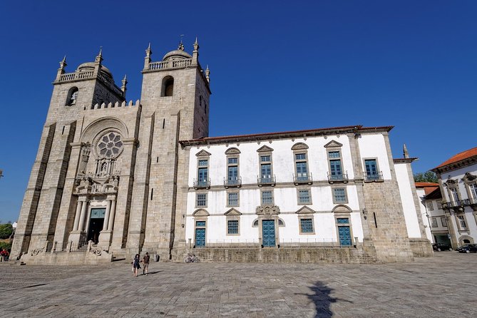Porto Half Day Tour with River Cruise and Wine Tasting - São Bento, the Cathedral, and Praça Stops That Ground You Fast