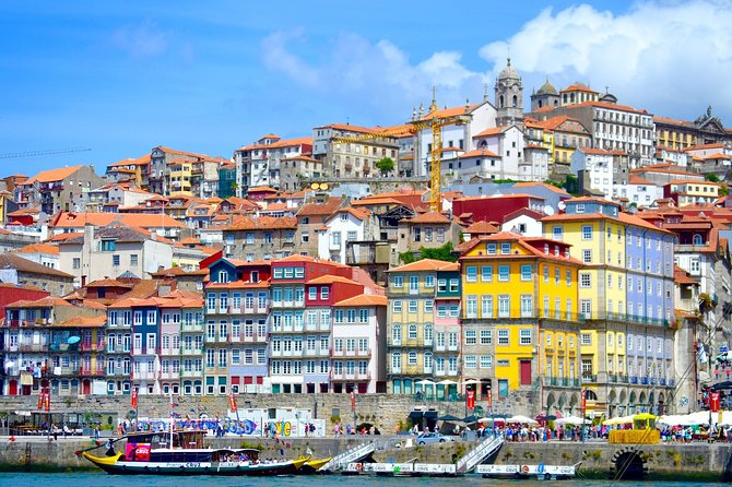 Porto Half Day Tour with River Cruise and Wine Tasting - Lunch at an Authentic Portuguese Restaurant: A Real Break, Not a Detour