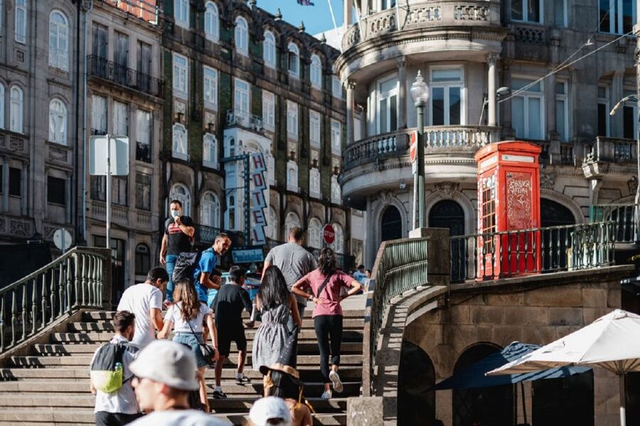 Porto: Harry Potter and City of Porto Guided Walking Tour - Cordoaria’s Garden: a breather with history and character