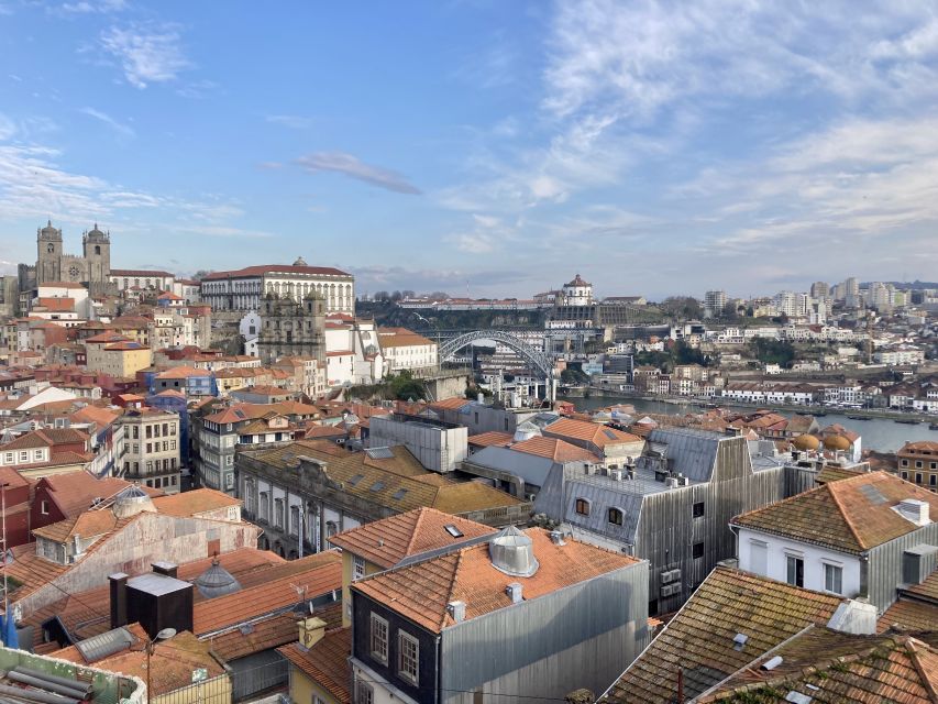 Porto: Highlights & hidden gems Walk - max 10 - Clérigos Tower and Sé Cathedral: how the skyline and faith shape the streets