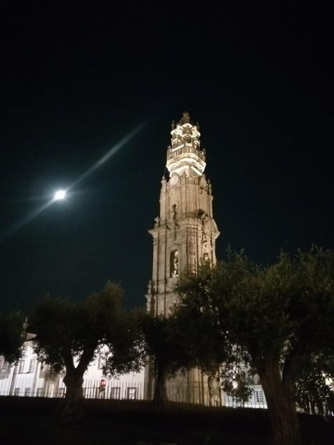 Porto Highlights with Traditional Lunch - Vitória and Clérigo Church: historic stops, guided time, and smart pacing