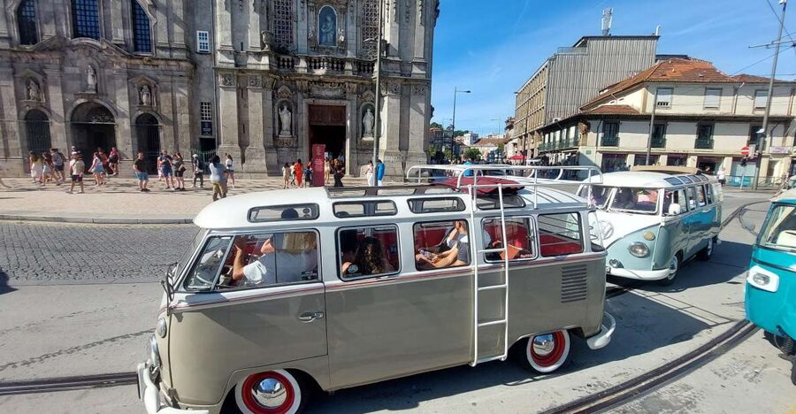 Porto: Historic Center and Surroundings Tour by VW Kombi - The Douro Valley cruise: why a 1-hour boat ride changes your Porto