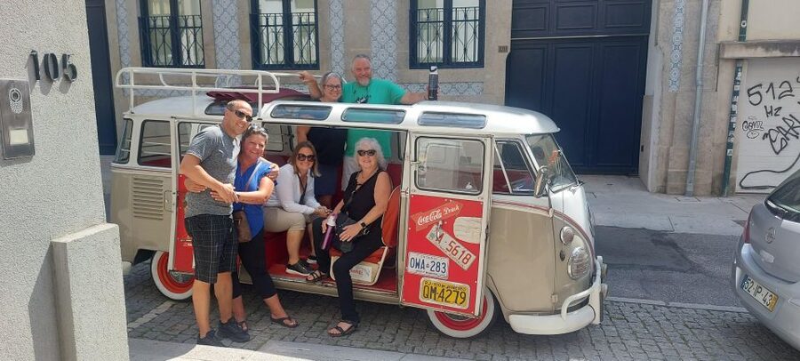 Porto: Historic Center and Surroundings Tour by VW Kombi - The guide factor: Hugo’s role in making landmarks feel human
