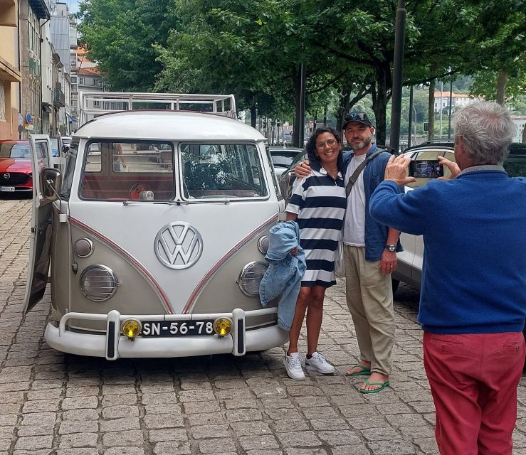 Porto: Historic Center and Surroundings Tour by VW Kombi - The pacing: 2 hours that blend city views with a 1-hour Douro cruise
