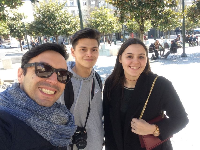 Porto: Historic City Center Walking Tour - The Douro River walk, plus Pena Ventosa and Vitória Hill