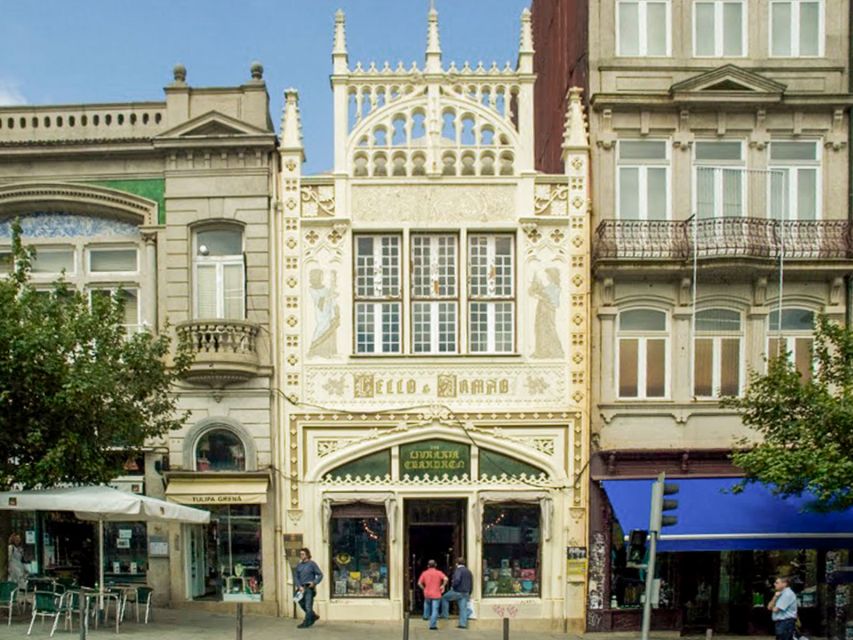 Porto: Historic e-Bike Tour with a guide - Palácio de Cristal gardens: a classic Porto moment with breathing room