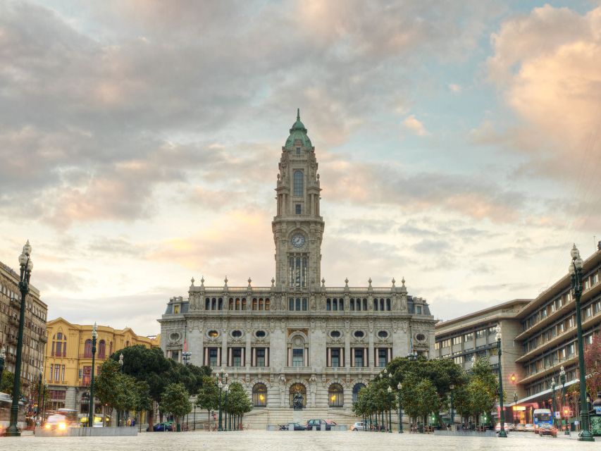 Porto: Historic e-Bike Tour with a guide - Who this tour fits best, and who should skip it