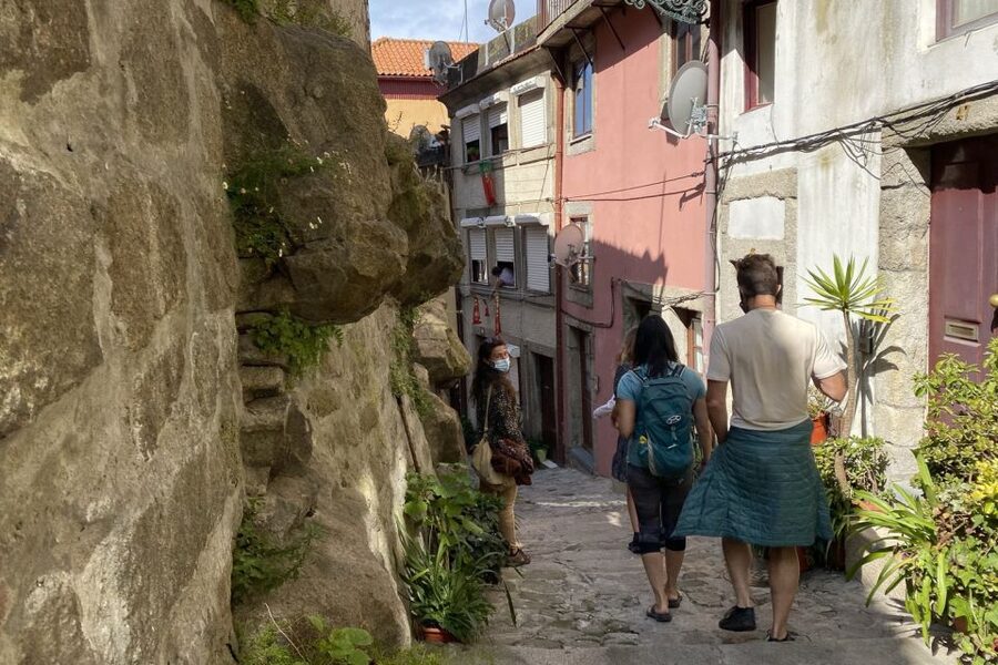 Porto: Historical Center Walking Tour - Clérigos Tower: why it’s such an iconic symbol