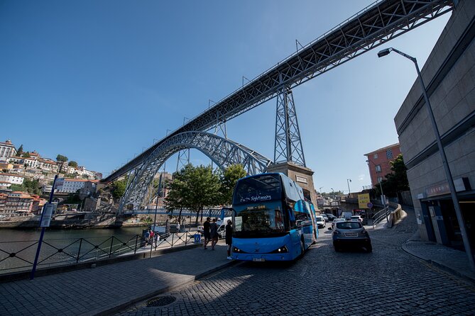 Porto Hop On Hop Off Bus Tour with Wine tasting & Night tour - FAQ