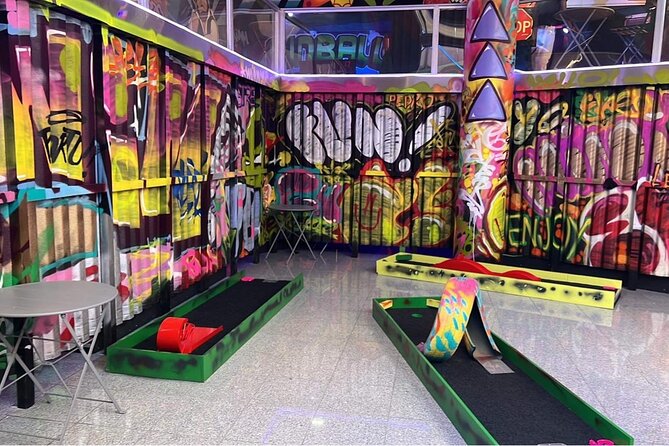 Porto Indoor Mini Golf Experience with Bar - Key things to know before you play