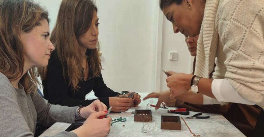 Porto Jewelry Workshop: create your necklace or bracelet - Domus Arte in Northern Portugal: A Workshop Inside a Concept Store