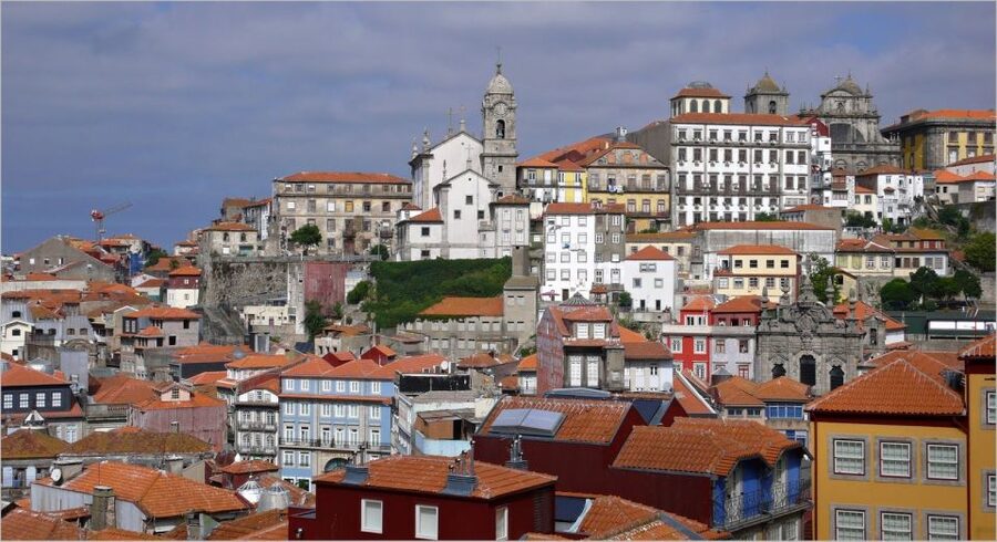 Porto: Jewish Heritage Walking Tour - Arthur Carlos de Barros Basto and Kadoorie Mekor Haim synagogue: the human link