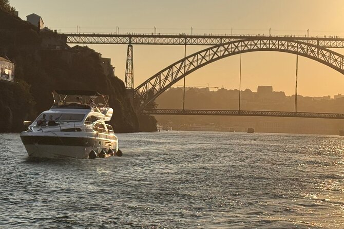 Porto: Luxury Yacht Cruise with Wine Tasting & Snacks - Meeting point, transport, and how to make boarding painless