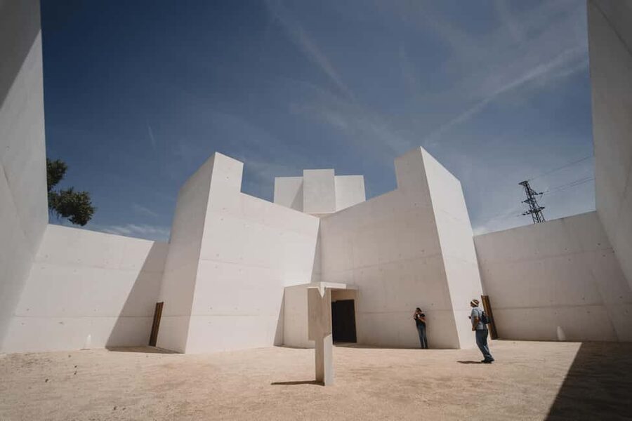 Porto: Monastery of Leça do Balio & Open Sculpture Ticket - What Álvaro Siza Vieira’s restoration changes (and what it keeps)