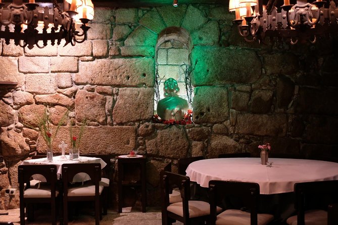 ️Porto Moonlight Walk & Fado Dinner ️ - What’s included: wine, dessert, and coffee, not just a show ticket