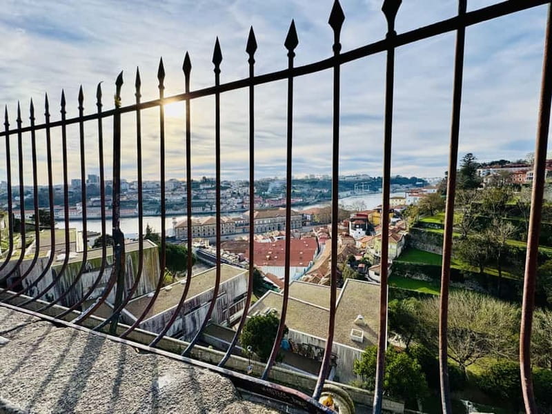 Porto "Old Town" Walking Tour with river cruise - Infante Dom Henrique: the navigator behind the Portugal push