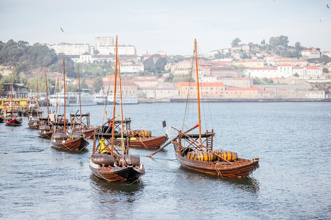 Porto "Old Town" Walking Tour with river cruise (Small-groups) - What you’re paying for in Porto Old Town