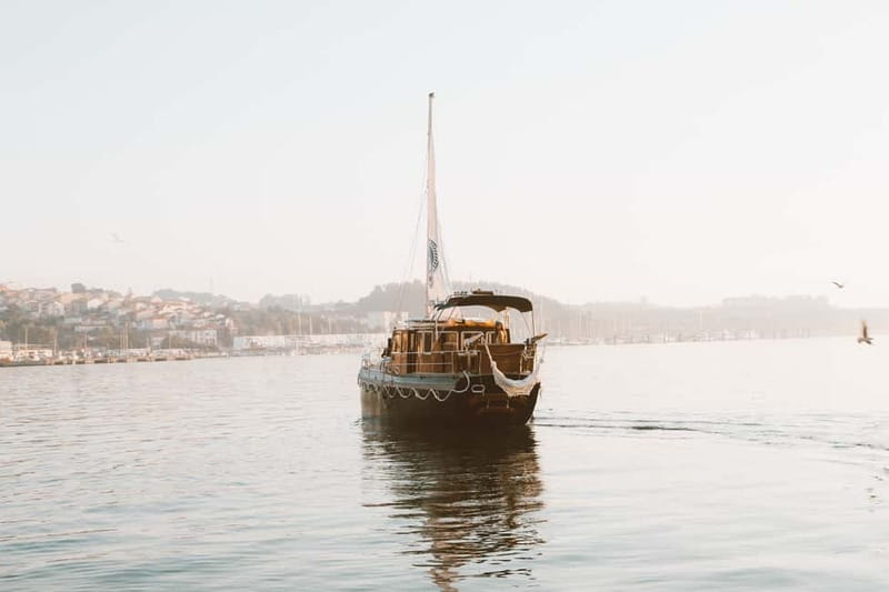 Porto : Party on Private Boat (1-10px) - Hammocks, Photos, and Dancing: How the Party Actually Feels