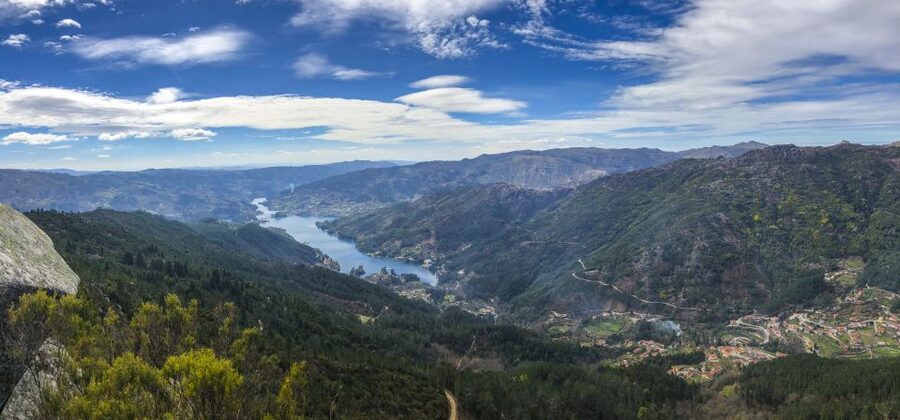 Porto: Peneda-Gerês National Park Tour with Kayaking & Lunch - Caniçada Reservoir Kayak Session: Paddling, Swimming, and Stand Up Paddle Time