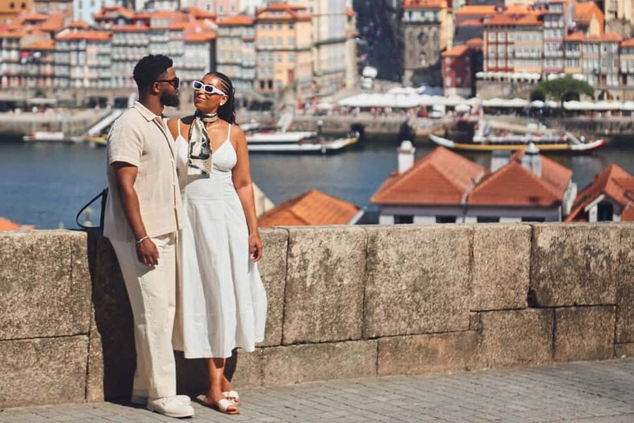 Porto: Photo Walk with a Professional Photographer - How Dmitry helps you get natural, not awkward