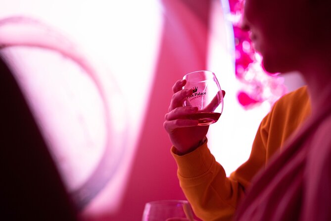 Porto: Pink Palace - Immersive Rosé Wine Museum with 5 Tastings - Finding Pink Palace: use a map, then walk in with camera ready